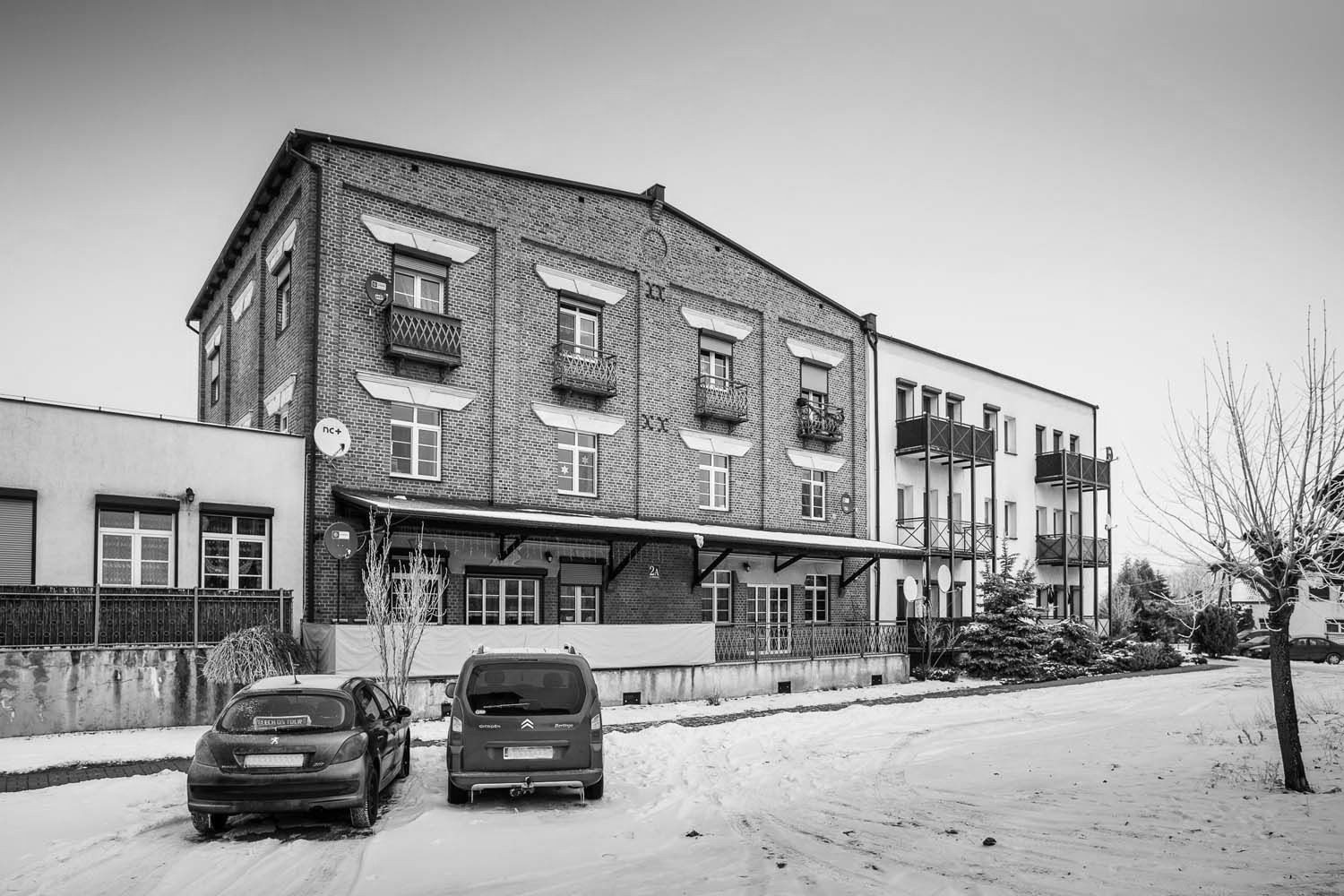 Dworcowa Kwilcz 2 photoaidcom greyscale